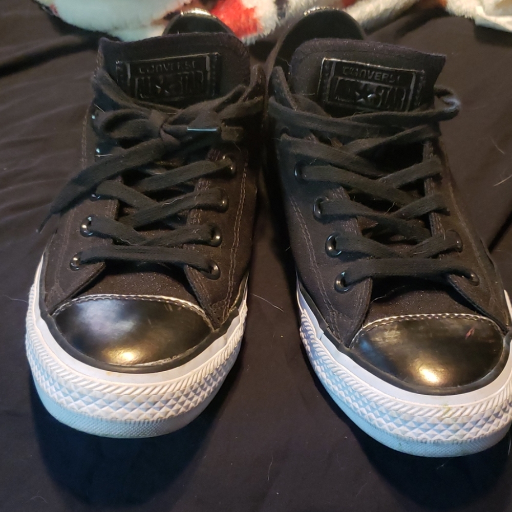 Black Convers size 9 womans